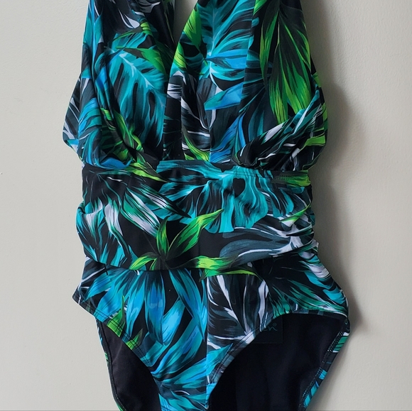 Aqua Green Swim Nwt Aqua Green One Piece Swimsuit Poshmark